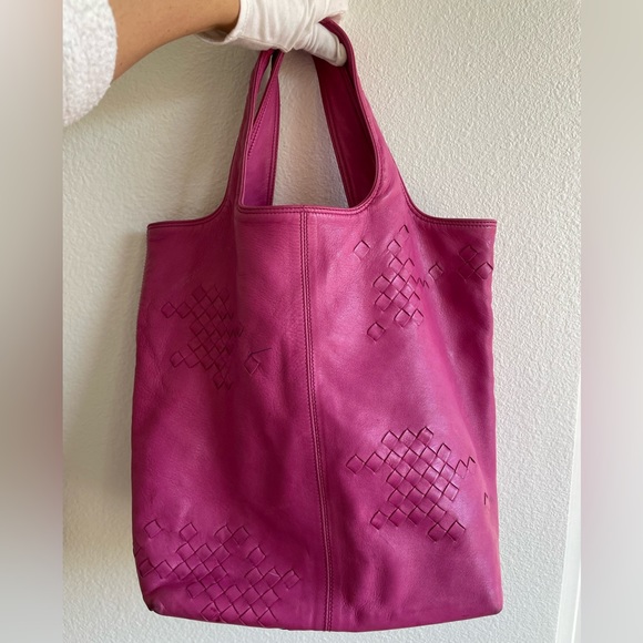 Bottega Veneta Intrecciato Hot Pink Buttery Soft Leather Tote Bag - Picture 7 of 15